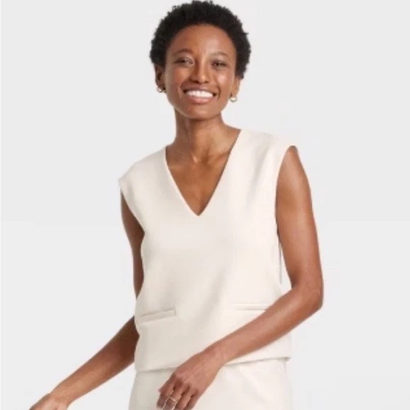 A New Day Women’s Cream Sandwash V-Neck Vest Top Size Medium - Picture 1 of 5